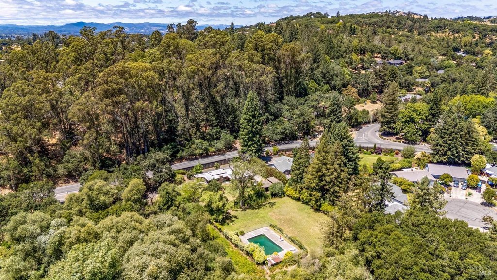 Santa Rosa, California, 95404, United States, 3 Bedrooms Bedrooms, ,1.5 BathroomsBathrooms,Residential,Forsale,1934051