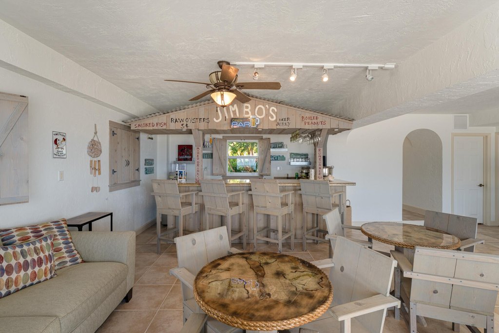 Plantation Key, Florida, 33036, United States, 4 Bedrooms Bedrooms, ,4 BathroomsBathrooms,Residential,Forsale,2011121