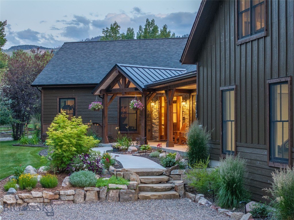 Gallatin Gateway, Montana, 59730, United States, 4 Bedrooms Bedrooms, ,3.5 BathroomsBathrooms,Residential,Forsale,1894829