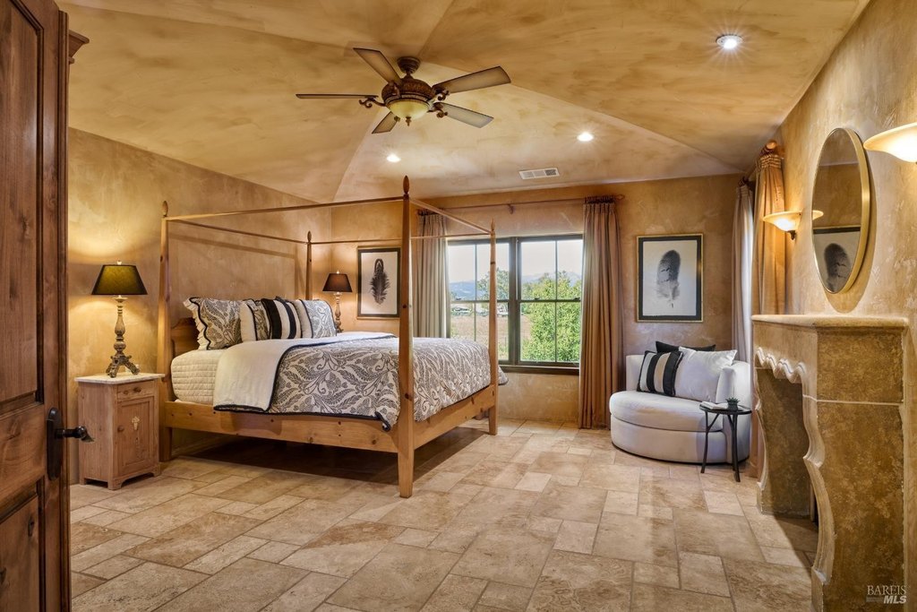 Sonoma, California, 95476, United States, 5 Bedrooms Bedrooms, ,4.5 BathroomsBathrooms,Residential,Forsale,1968170