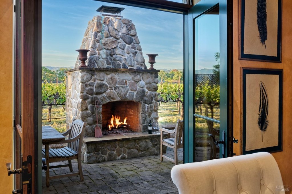 Sonoma, California, 95476, United States, 5 Bedrooms Bedrooms, ,4.5 BathroomsBathrooms,Residential,Forsale,1968170