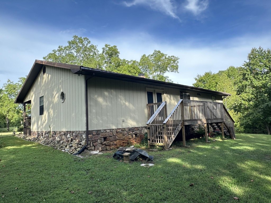 Dandridge, Tennessee, 37725, United States, 3 Bedrooms Bedrooms, ,2 BathroomsBathrooms,Residential,Forsale,1919014