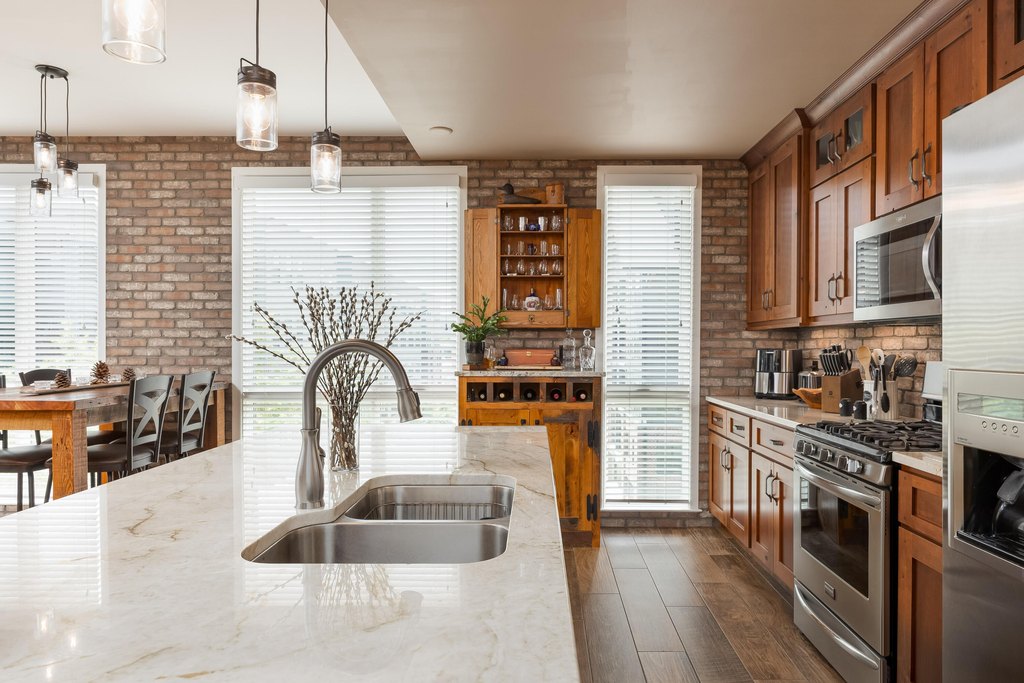 Chattanooga, Tennessee, 37405, United States, 2 Bedrooms Bedrooms, ,2 BathroomsBathrooms,Residential,Forsale,1922187