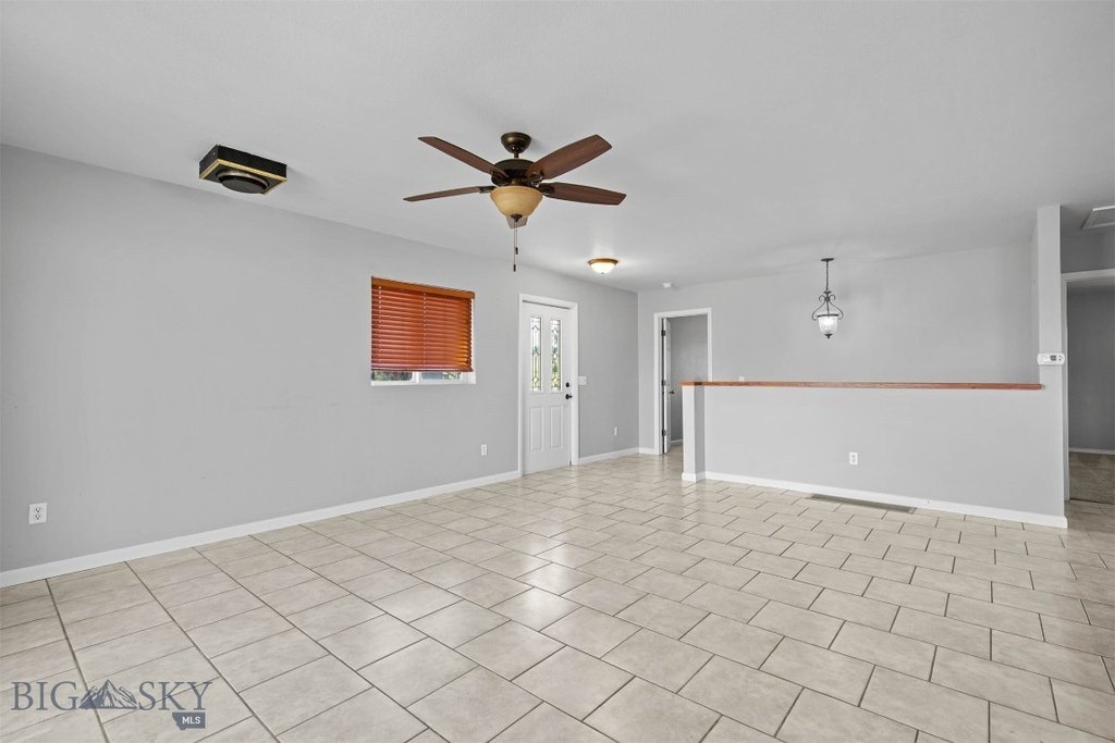 Livingston, Montana, 59047, United States, 4 Bedrooms Bedrooms, ,2 BathroomsBathrooms,Residential,Forsale,1944300