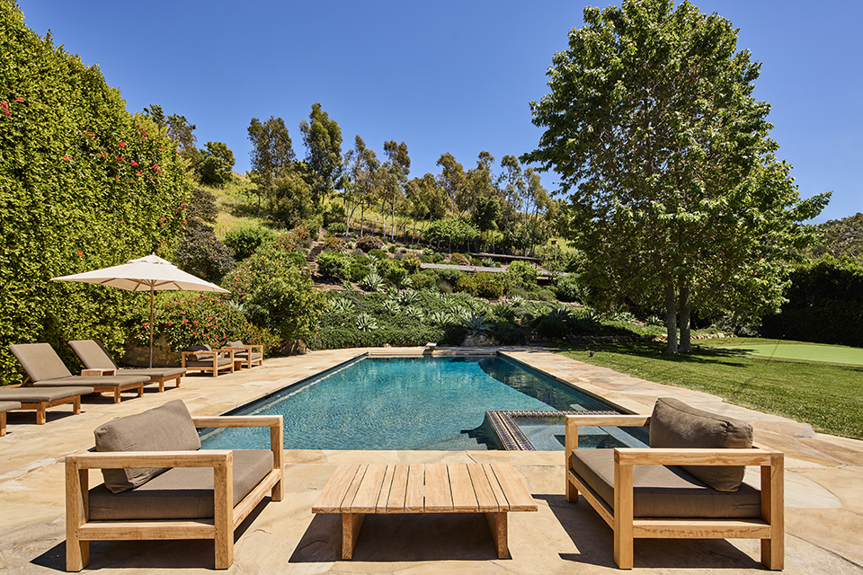 Malibu, California, 90265, United States, 4 Bedrooms Bedrooms, ,4 BathroomsBathrooms,Residential,Forsale,1904948