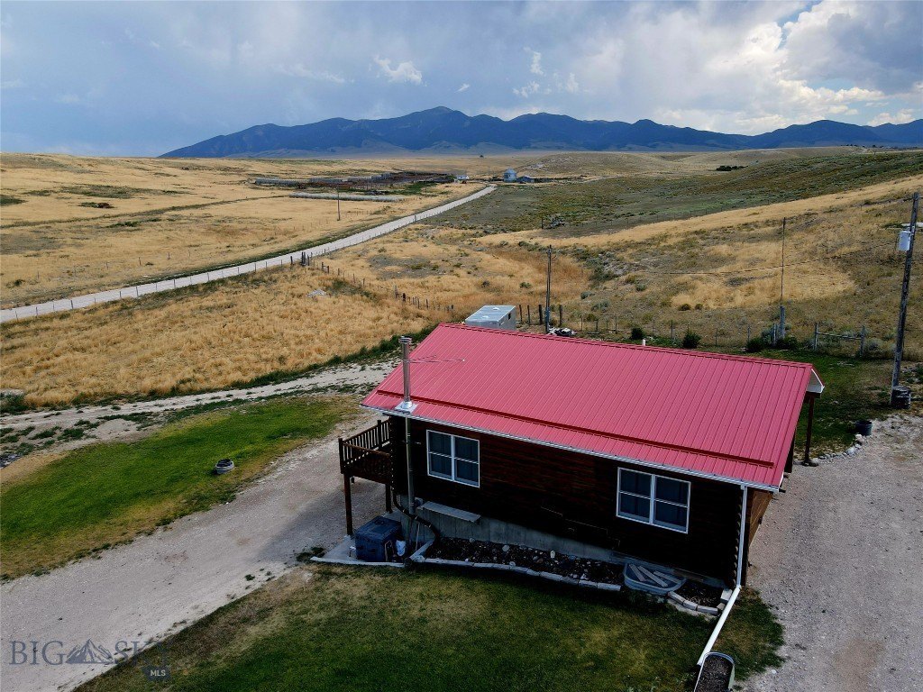Twin Bridges, Montana, 59754, United States, 3 Bedrooms Bedrooms, ,1.5 BathroomsBathrooms,Residential,Forsale,1914983