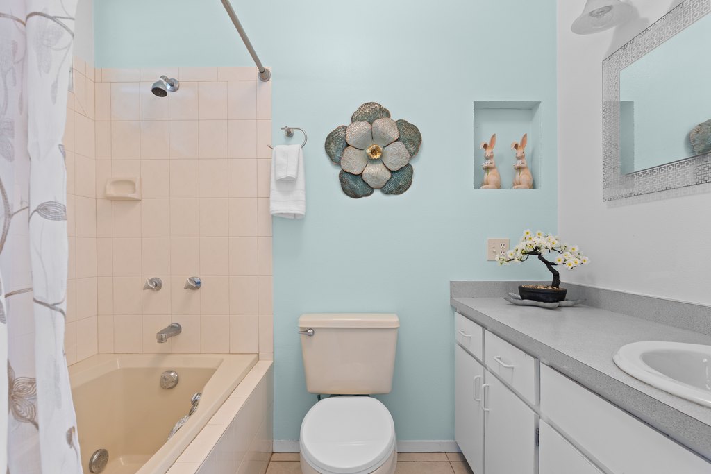 Kurtistown, Hawaii, 96760, United States, 4 Bedrooms Bedrooms, ,4.5 BathroomsBathrooms,Residential,Forsale,1989816