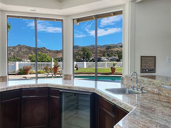 Westlake Village, California, 91361, United States, 4 Bedrooms Bedrooms, ,5 BathroomsBathrooms,Residential,Forsale,1919220