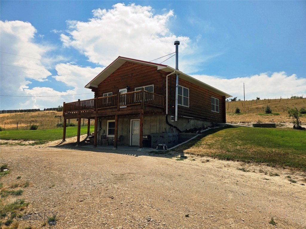 Twin Bridges, Montana, 59754, United States, 3 Bedrooms Bedrooms, ,1.5 BathroomsBathrooms,Residential,Forsale,1914983