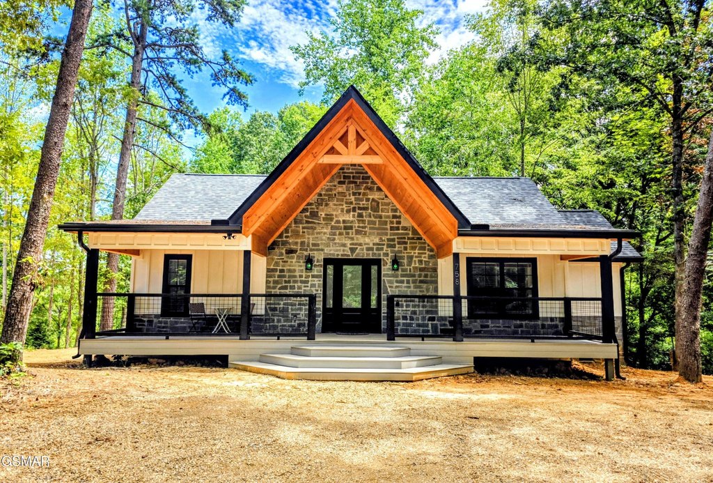 Sevierville, Tennessee, 37876, United States, 3 Bedrooms Bedrooms, ,2 BathroomsBathrooms,Residential,Forsale,1942445