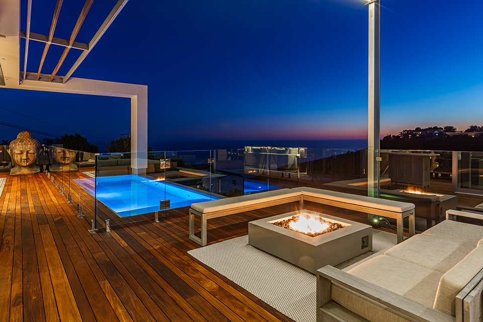 Malibu, California, 90265, United States, 5 Bedrooms Bedrooms, ,5 BathroomsBathrooms,Residential,Forsale,1904947
