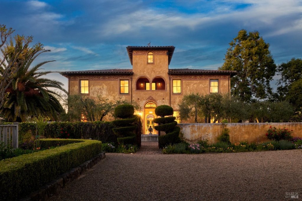 Sonoma, California, 95476, United States, 5 Bedrooms Bedrooms, ,4.5 BathroomsBathrooms,Residential,Forsale,1968170