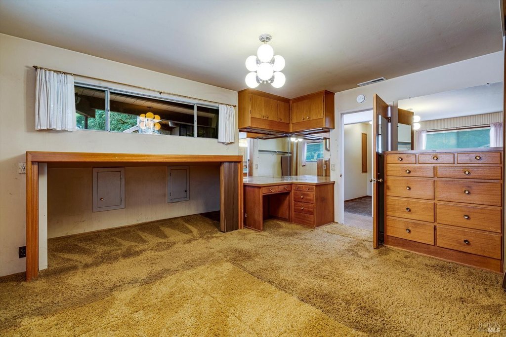 Santa Rosa, California, 95404, United States, 3 Bedrooms Bedrooms, ,1.5 BathroomsBathrooms,Residential,Forsale,1934051