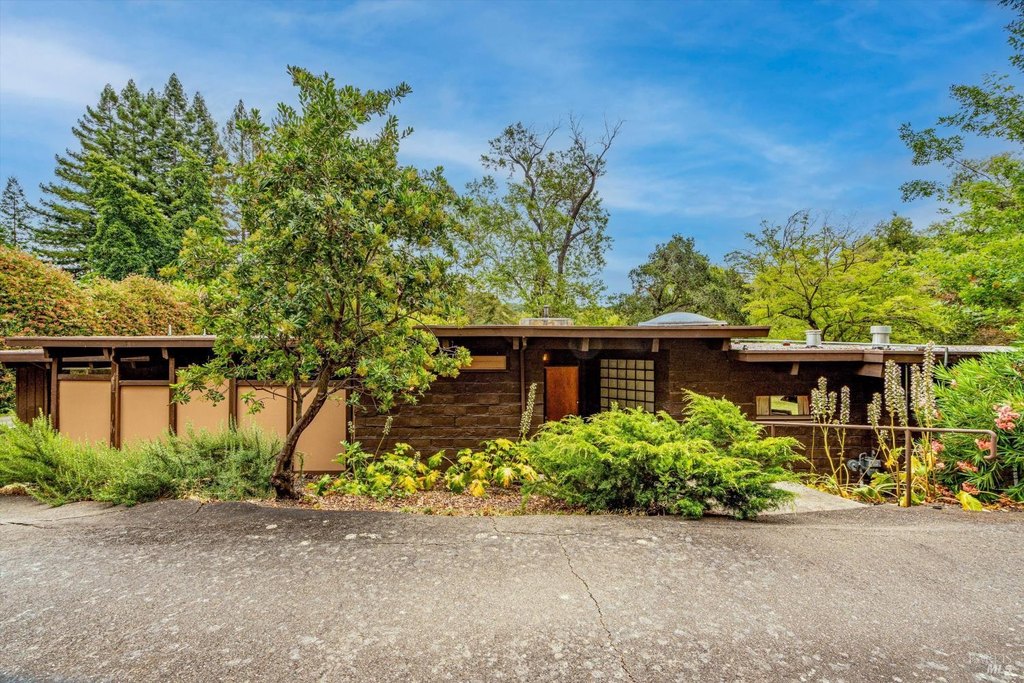 Santa Rosa, California, 95404, United States, 3 Bedrooms Bedrooms, ,1.5 BathroomsBathrooms,Residential,Forsale,1934051