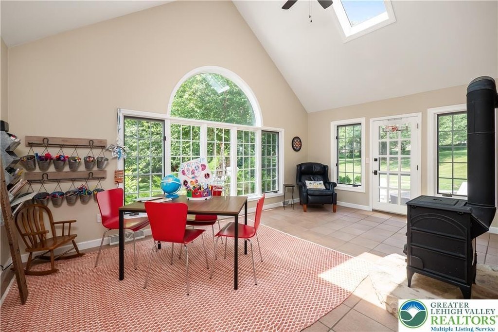 Lower Saucon Twp, Pennsylvania, 18015, United States, 6 Bedrooms Bedrooms, ,2.5 BathroomsBathrooms,Residential,Forsale,1929508