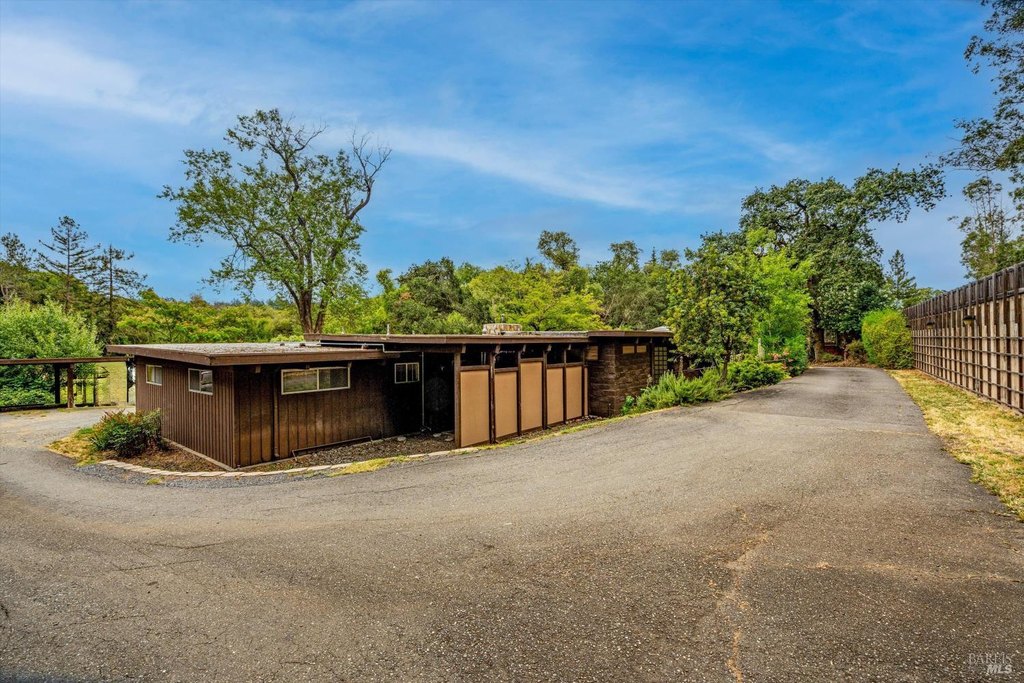 Santa Rosa, California, 95404, United States, 3 Bedrooms Bedrooms, ,1.5 BathroomsBathrooms,Residential,Forsale,1934051