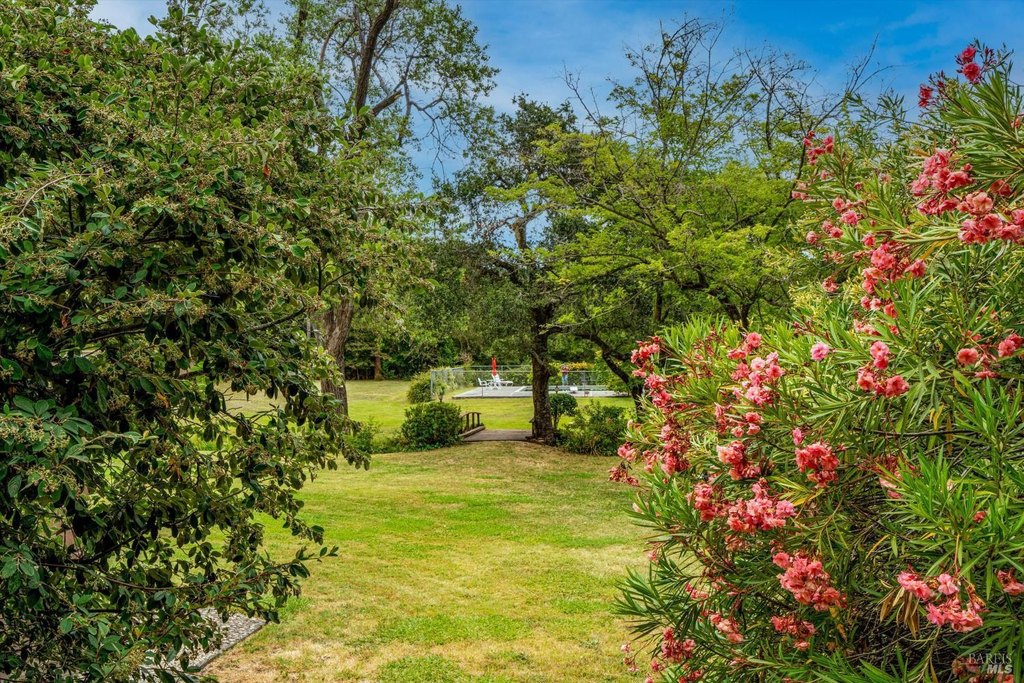 Santa Rosa, California, 95404, United States, 3 Bedrooms Bedrooms, ,1.5 BathroomsBathrooms,Residential,Forsale,1934051