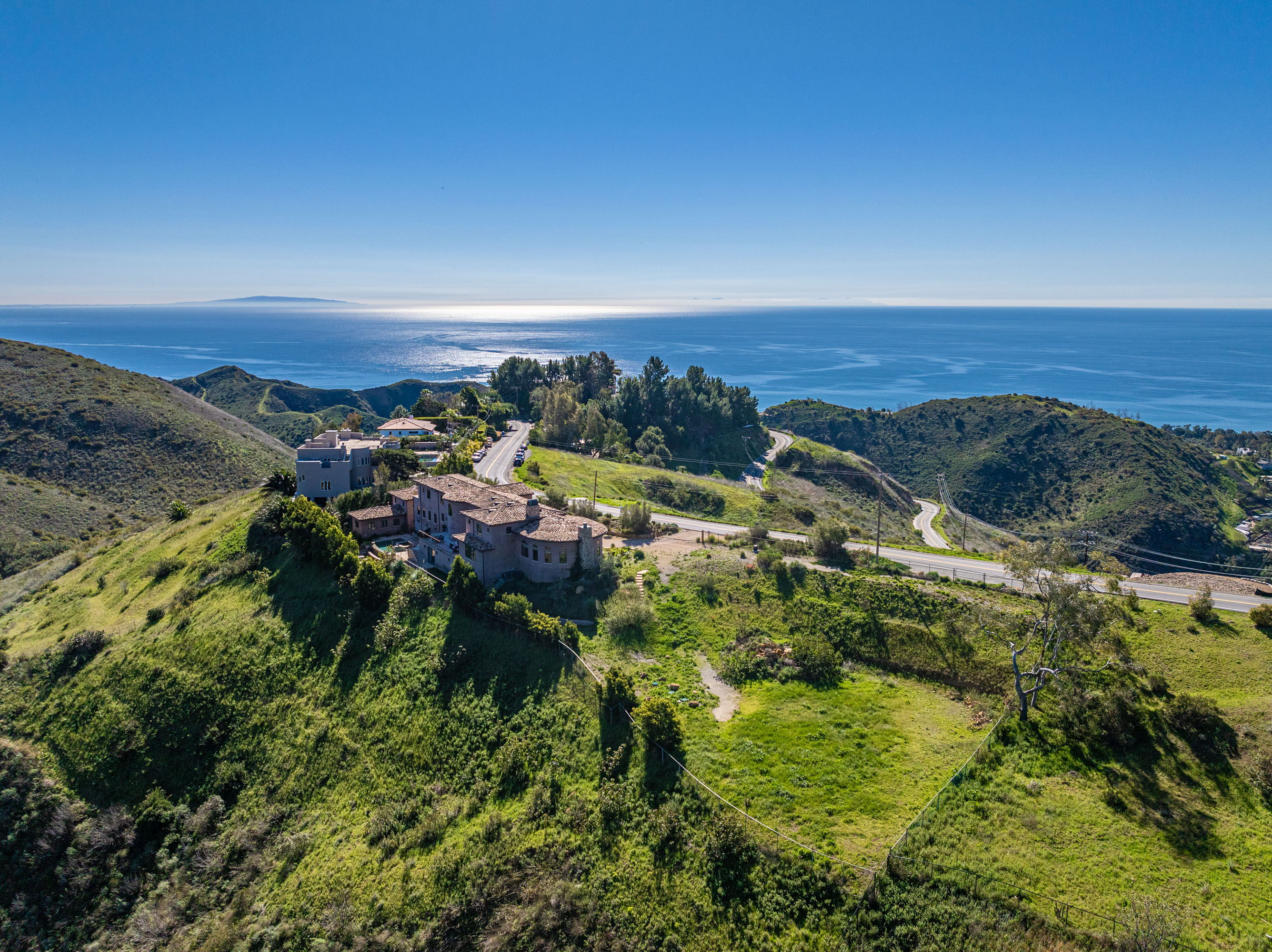 Malibu, California, 90265, United States, 7 Bedrooms Bedrooms, ,11 BathroomsBathrooms,Residential,Forsale,1904950