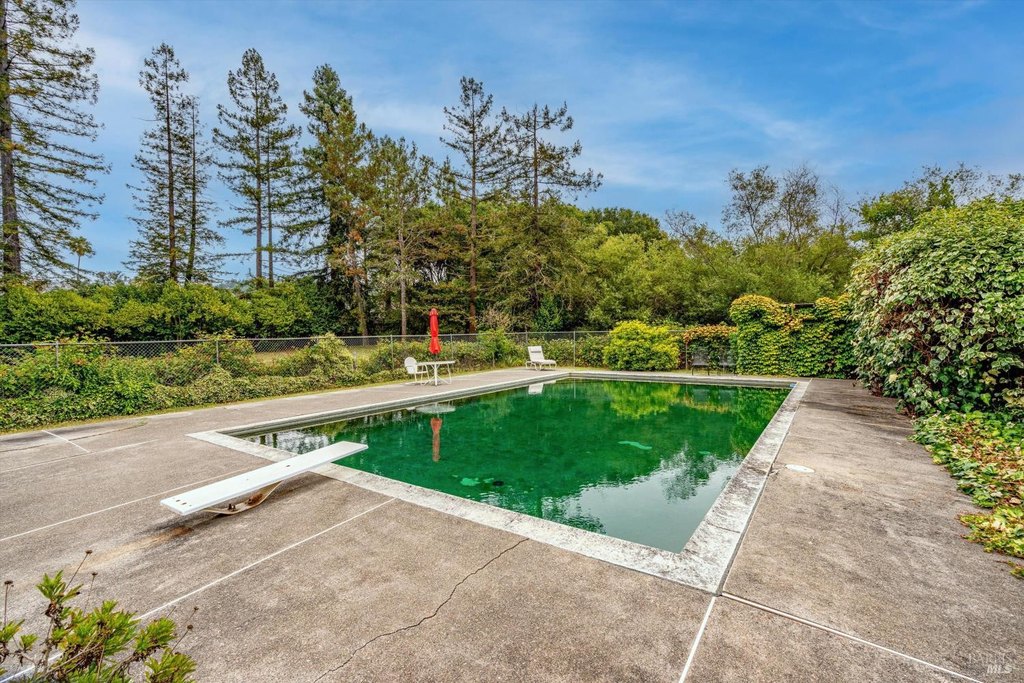 Santa Rosa, California, 95404, United States, 3 Bedrooms Bedrooms, ,1.5 BathroomsBathrooms,Residential,Forsale,1934051
