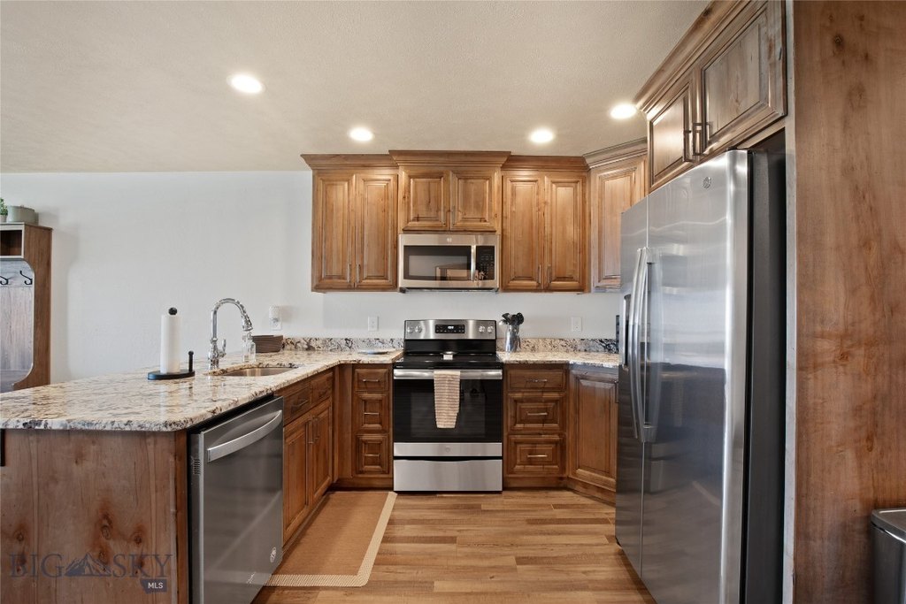 McAllister, Montana, 59729, United States, 4 Bedrooms Bedrooms, ,3.5 BathroomsBathrooms,Residential,Forsale,1915011