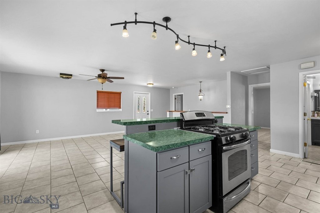 Livingston, Montana, 59047, United States, 4 Bedrooms Bedrooms, ,2 BathroomsBathrooms,Residential,Forsale,1944300