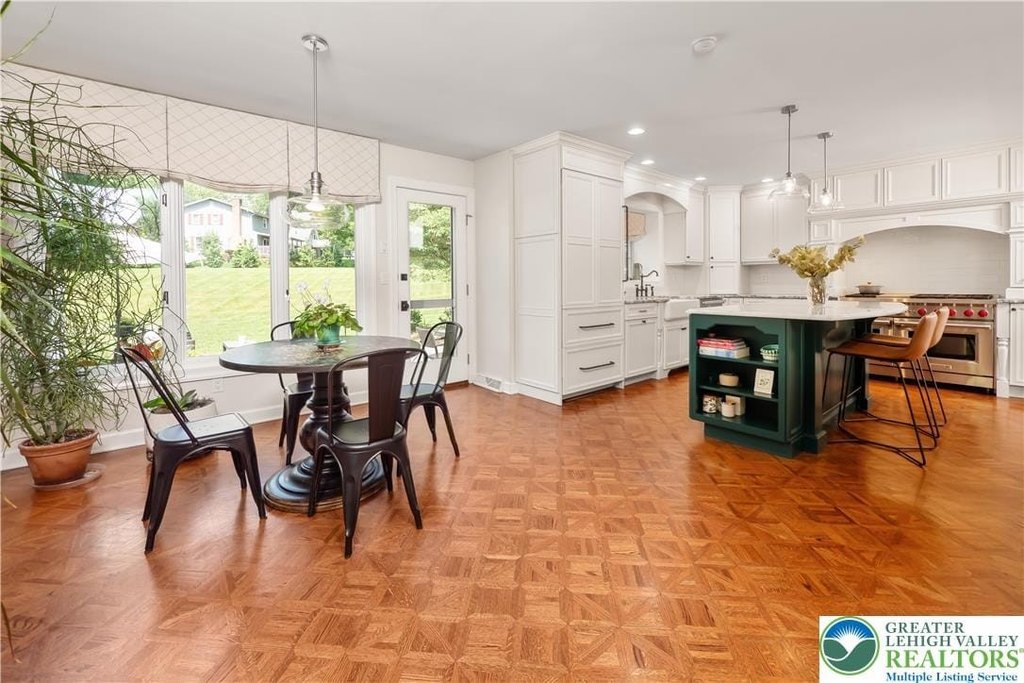 Lower Saucon Twp, Pennsylvania, 18015, United States, 6 Bedrooms Bedrooms, ,2.5 BathroomsBathrooms,Residential,Forsale,1929508