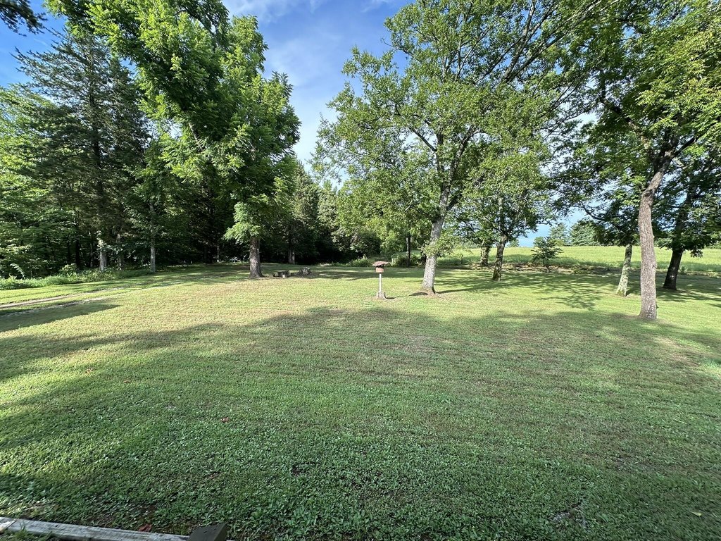 Dandridge, Tennessee, 37725, United States, 3 Bedrooms Bedrooms, ,2 BathroomsBathrooms,Residential,Forsale,1919014