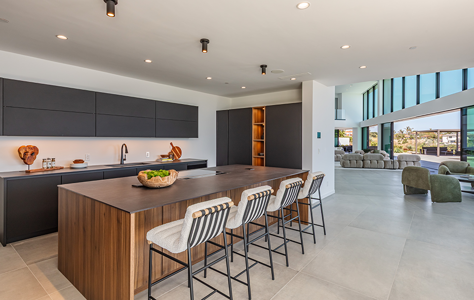 Malibu, California, 90265, United States, 6 Bedrooms Bedrooms, ,7 BathroomsBathrooms,Residential,Forsale,1904941