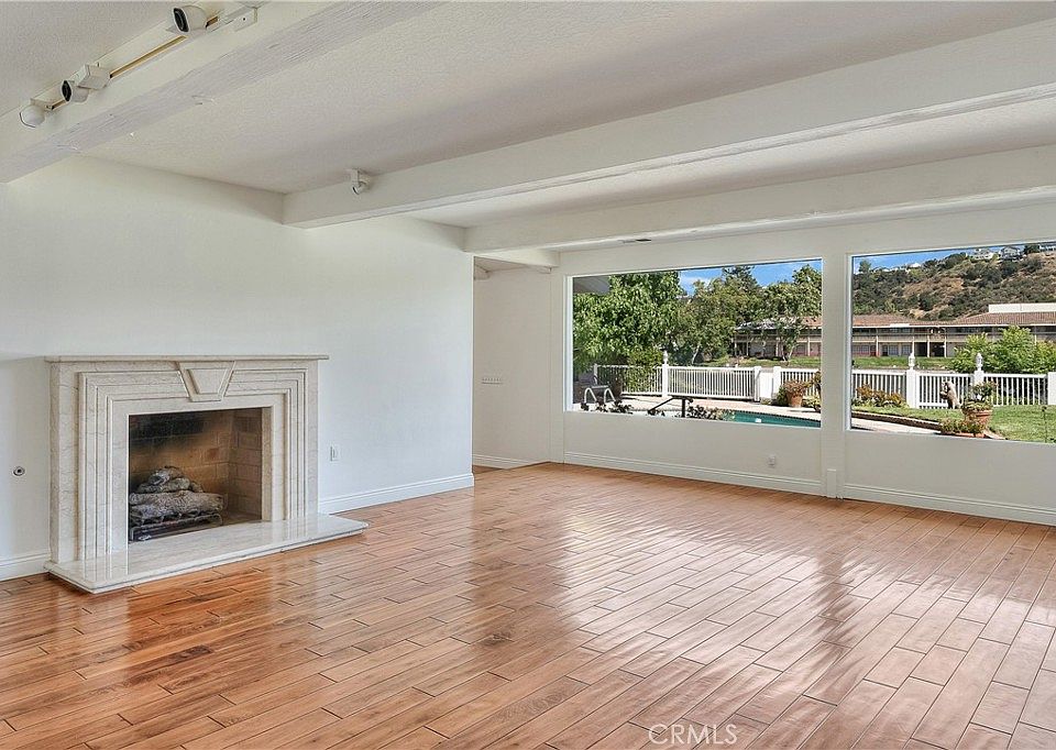Westlake Village, California, 91361, United States, 4 Bedrooms Bedrooms, ,5 BathroomsBathrooms,Residential,Forsale,1919220