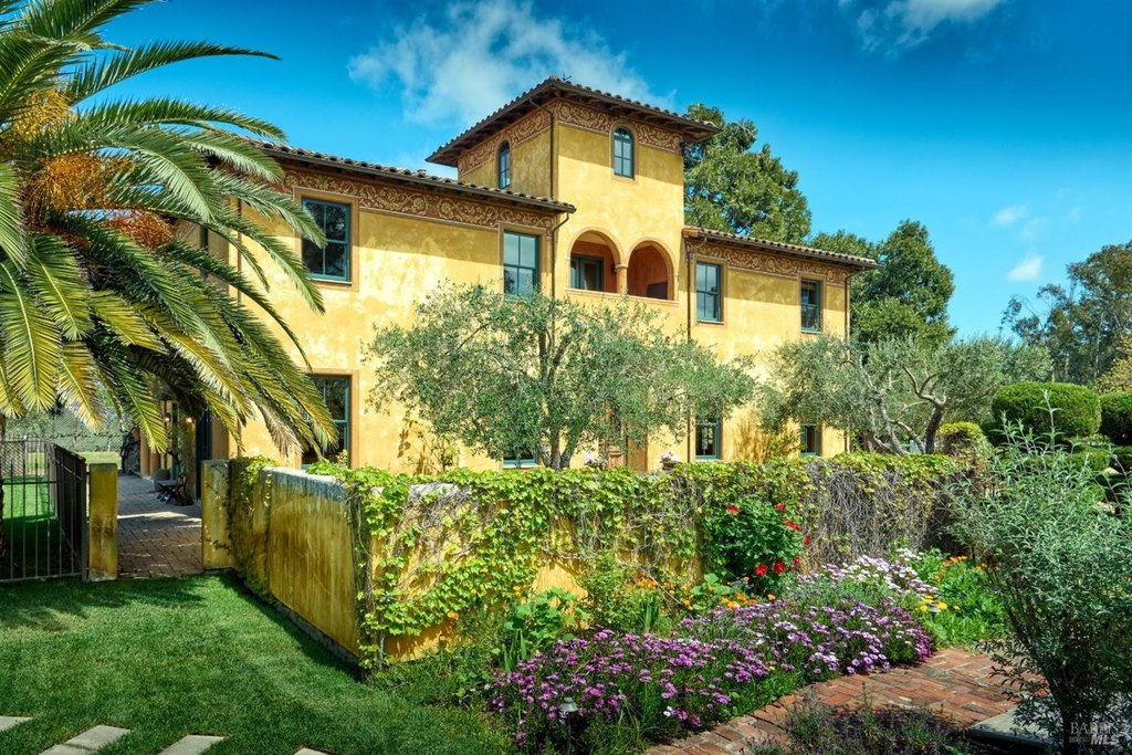 Sonoma, California, 95476, United States, 5 Bedrooms Bedrooms, ,4.5 BathroomsBathrooms,Residential,Forsale,1968170