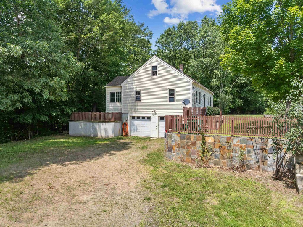 Belmont, New Hampshire, 03220, United States, 3 Bedrooms Bedrooms, ,2 BathroomsBathrooms,Residential,Forsale,1941239