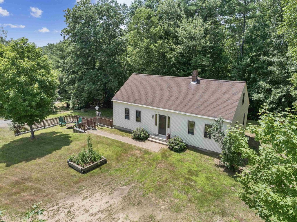 Belmont, New Hampshire, 03220, United States, 3 Bedrooms Bedrooms, ,2 BathroomsBathrooms,Residential,Forsale,1941239