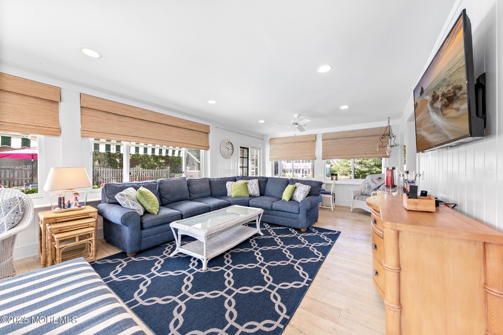 Bay Head, New Jersey, 08742, United States, 9 Bedrooms Bedrooms, ,6.5 BathroomsBathrooms,Residential,Forsale,1922708