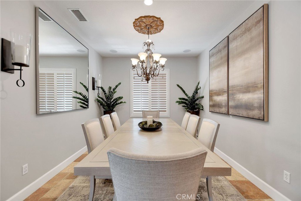 Upland, California, 91784, United States, 5 Bedrooms Bedrooms, ,4 BathroomsBathrooms,Residential,Forsale,1941472