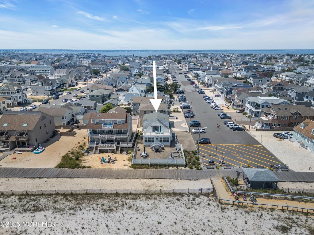 Lavallette, New Jersey, 08735, United States, 5 Bedrooms Bedrooms, ,4 BathroomsBathrooms,Residential,Forsale,1922693