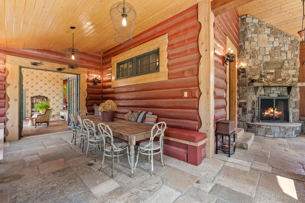 Kalispell, Montana, 59901, United States, 13 Bedrooms Bedrooms, ,8.5 BathroomsBathrooms,Residential,Forsale,1914974