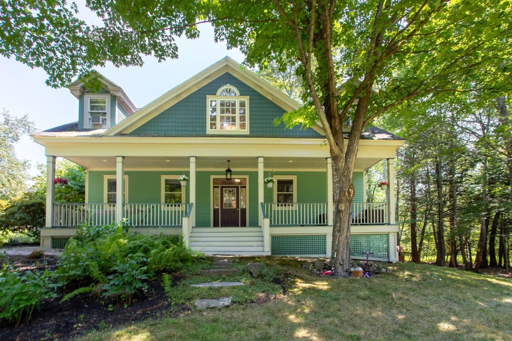 Eliot, Maine, 03903, United States, 4 Bedrooms Bedrooms, ,2.5 BathroomsBathrooms,Residential,Forsale,1934016