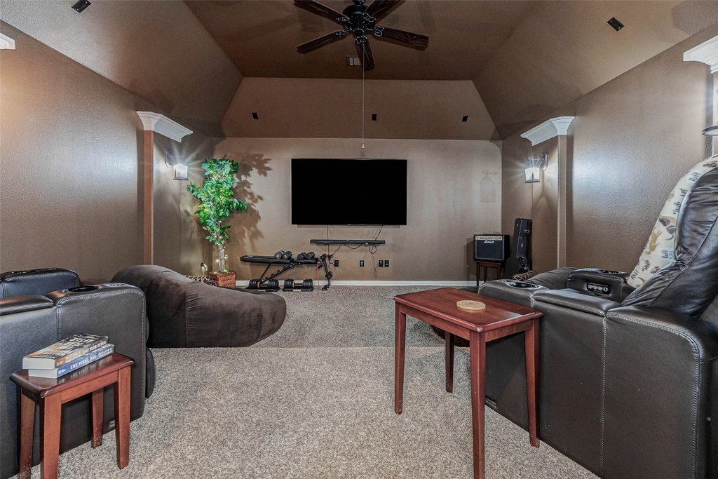 Montgomery, Texas, 77316, United States, 5 Bedrooms Bedrooms, ,4 BathroomsBathrooms,Residential,Forsale,1953053