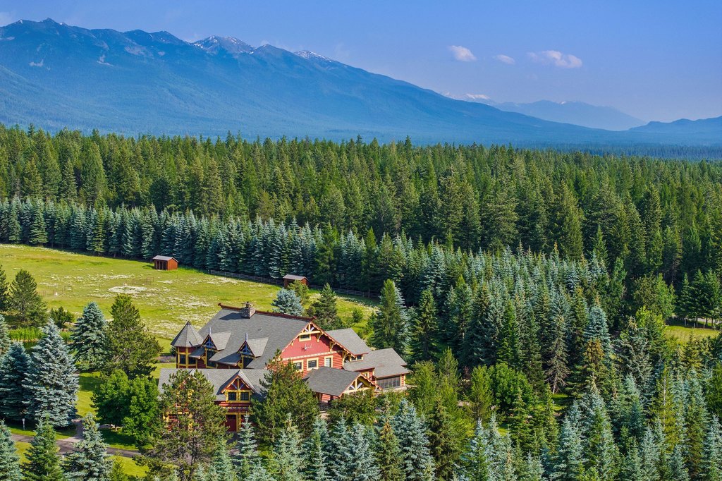 Kalispell, Montana, 59901, United States, 13 Bedrooms Bedrooms, ,8.5 BathroomsBathrooms,Residential,Forsale,1914974