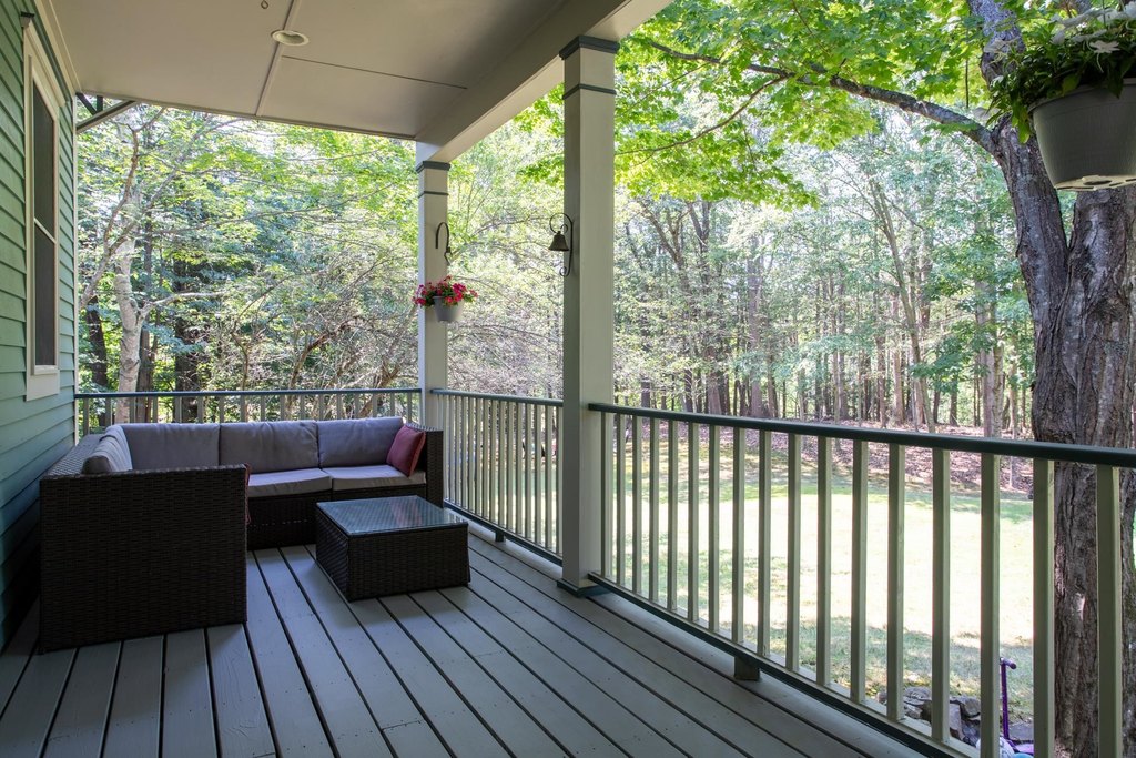 Eliot, Maine, 03903, United States, 4 Bedrooms Bedrooms, ,2.5 BathroomsBathrooms,Residential,Forsale,1934016