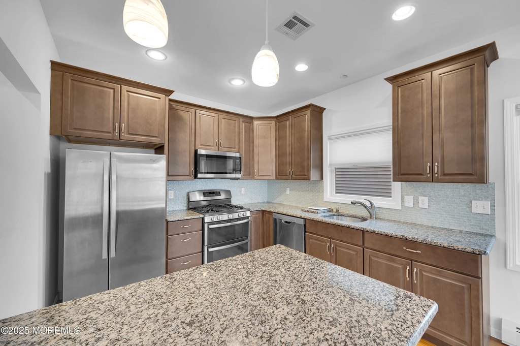 Toms River, New Jersey, 08753, United States, 3 Bedrooms Bedrooms, ,2 BathroomsBathrooms,Residential,Forsale,1922685