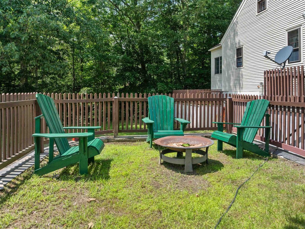 Belmont, New Hampshire, 03220, United States, 3 Bedrooms Bedrooms, ,2 BathroomsBathrooms,Residential,Forsale,1941239