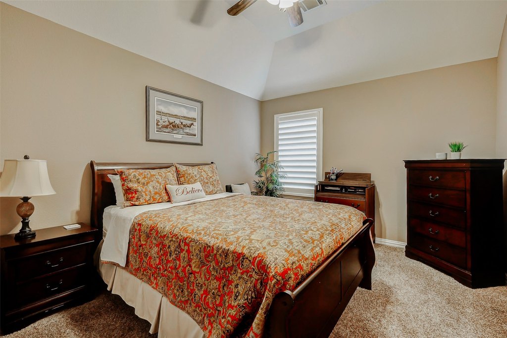 Montgomery, Texas, 77316, United States, 5 Bedrooms Bedrooms, ,4 BathroomsBathrooms,Residential,Forsale,1953053