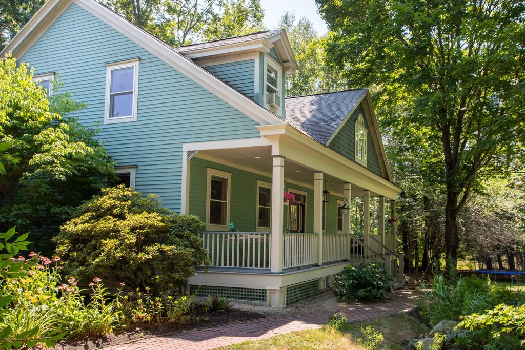 Eliot, Maine, 03903, United States, 4 Bedrooms Bedrooms, ,2.5 BathroomsBathrooms,Residential,Forsale,1934016