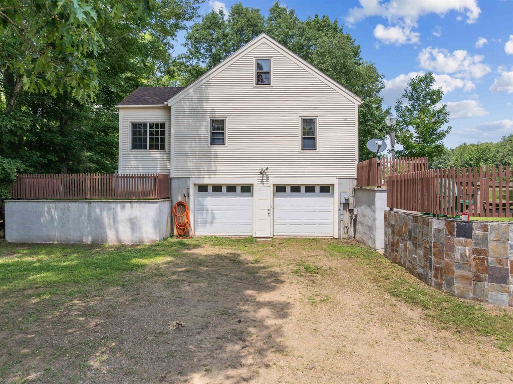 Belmont, New Hampshire, 03220, United States, 3 Bedrooms Bedrooms, ,2 BathroomsBathrooms,Residential,Forsale,1941239