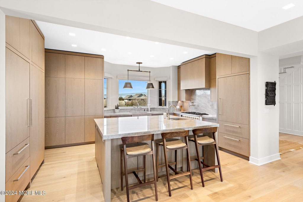 Mantoloking, New Jersey, 08738, United States, 7 Bedrooms Bedrooms, ,7.5 BathroomsBathrooms,Residential,Forsale,1922707