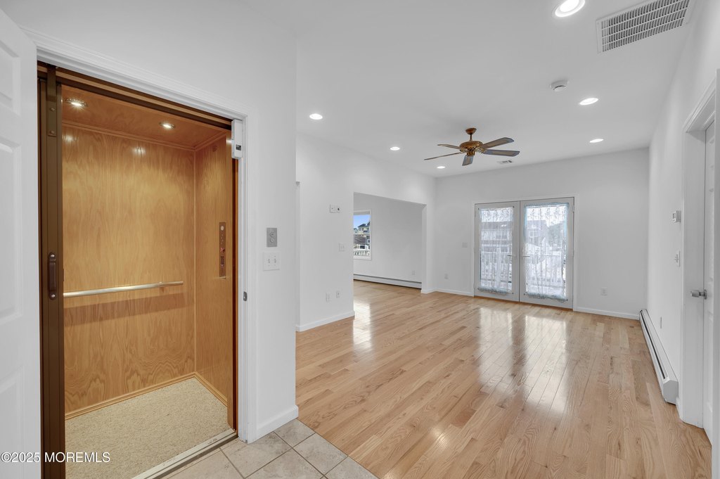 Toms River, New Jersey, 08753, United States, 3 Bedrooms Bedrooms, ,2 BathroomsBathrooms,Residential,Forsale,1922685
