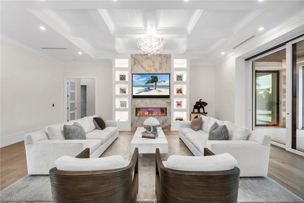 NAPLES, Florida, 34103, United States, 5 Bedrooms Bedrooms, ,5.5 BathroomsBathrooms,Residential,Forsale,1913832