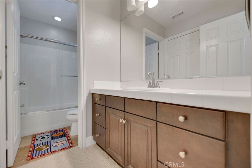 Upland, California, 91784, United States, 5 Bedrooms Bedrooms, ,4 BathroomsBathrooms,Residential,Forsale,1941472