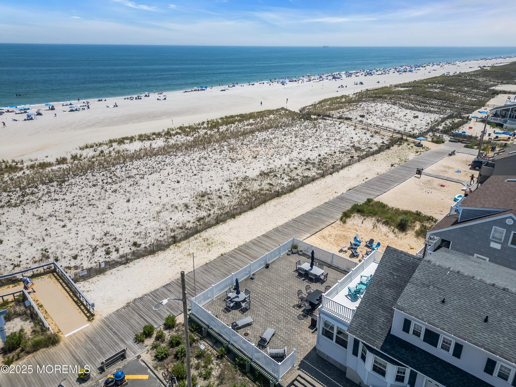 Lavallette, New Jersey, 08735, United States, 5 Bedrooms Bedrooms, ,4 BathroomsBathrooms,Residential,Forsale,1922693